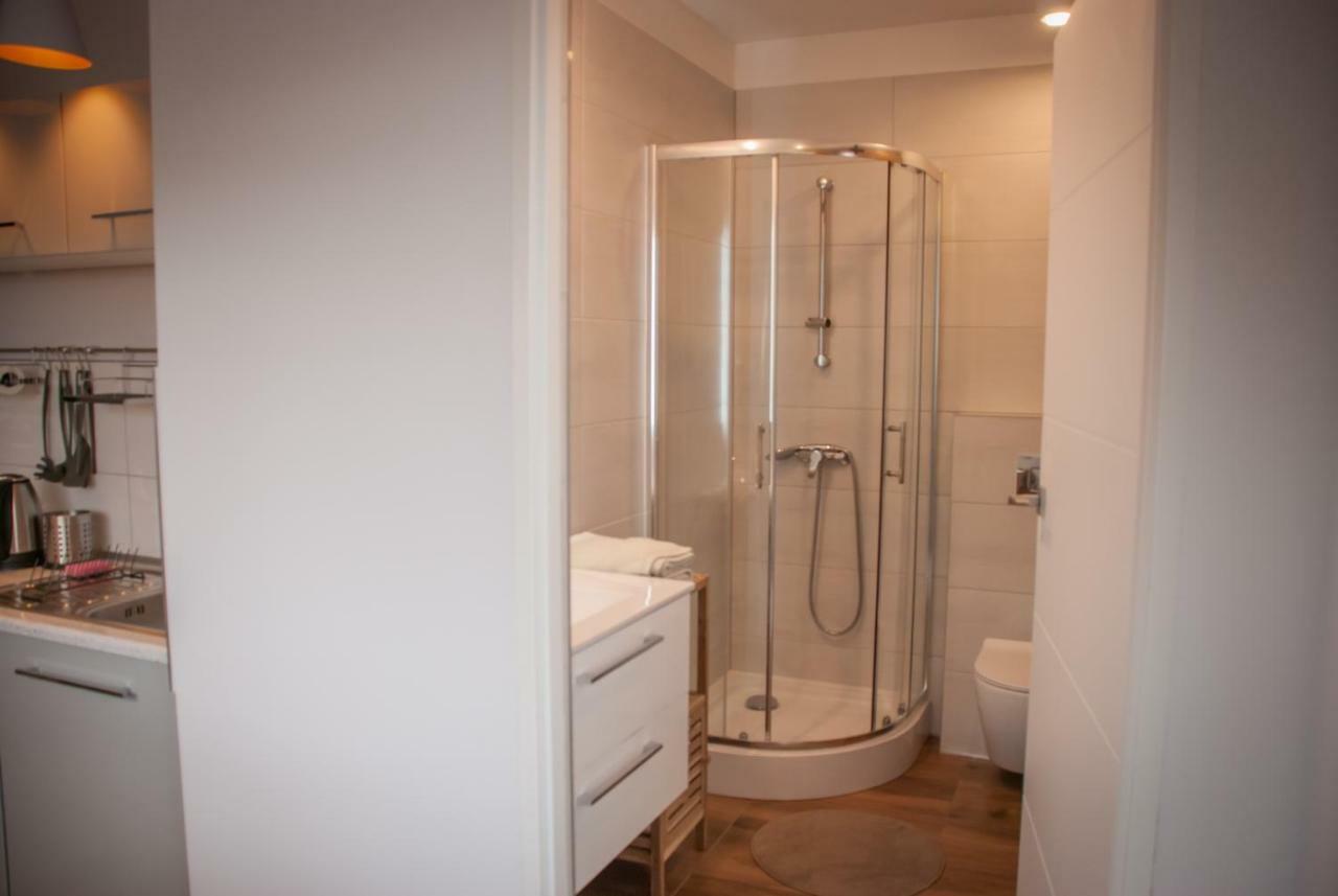 Noclegi "Boczna 5A" Apartamenty Goscinne Щавно-Здруй Екстер'єр фото