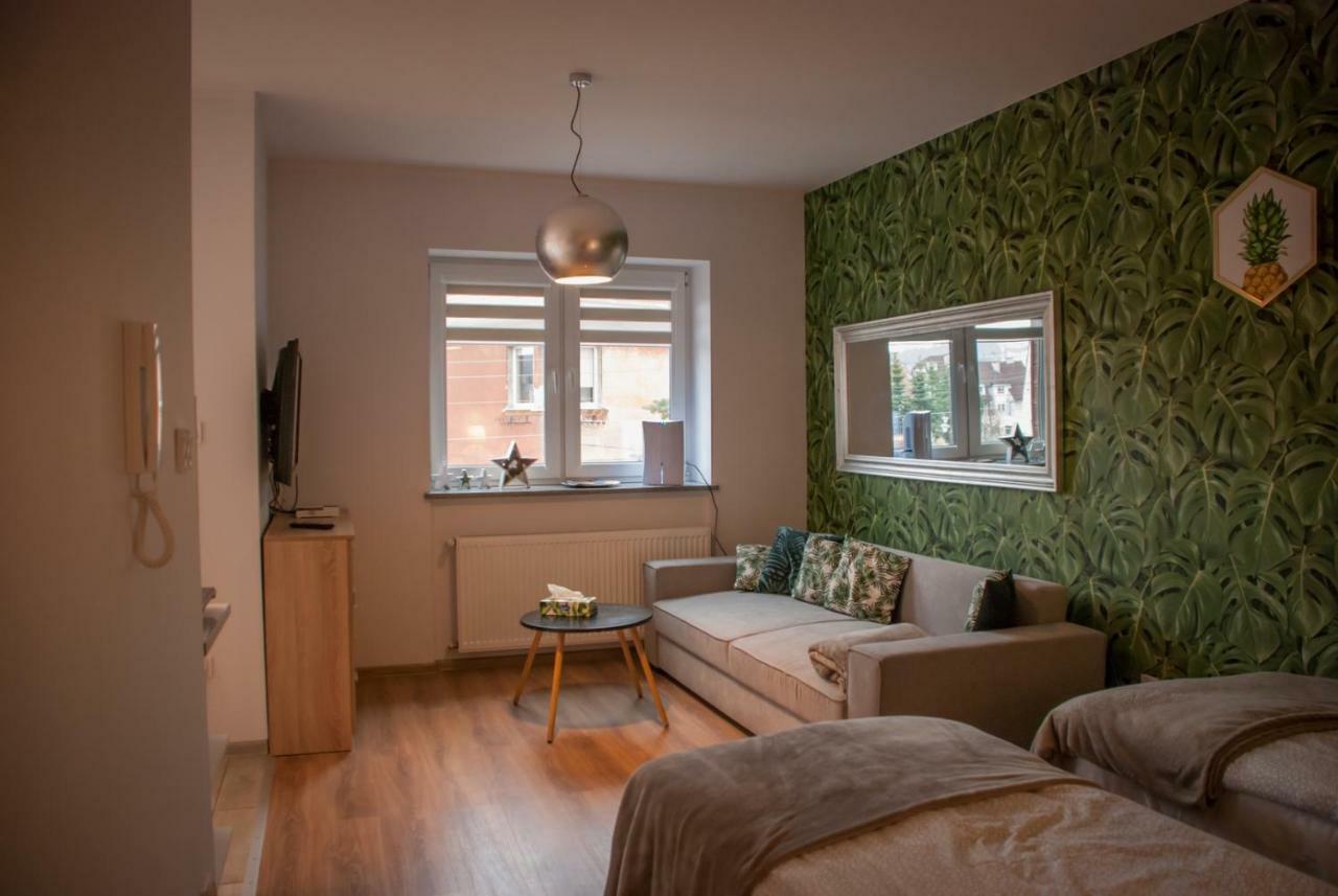 Noclegi "Boczna 5A" Apartamenty Goscinne Щавно-Здруй Екстер'єр фото