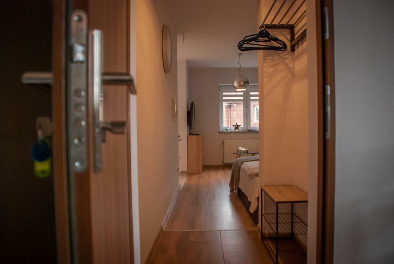 Noclegi "Boczna 5A" Apartamenty Goscinne Щавно-Здруй Екстер'єр фото