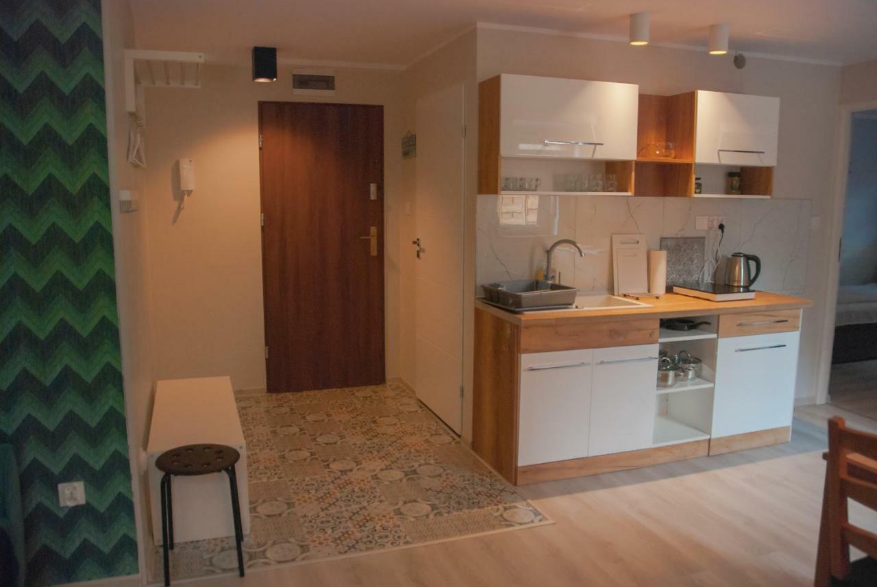 Noclegi "Boczna 5A" Apartamenty Goscinne Щавно-Здруй Екстер'єр фото